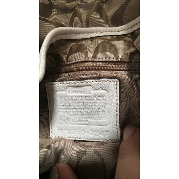 Vintage Coach Mini Soho Shoulder Bag – Cream Jacquard & Cognac Leather Trim - Picture 4 of 4